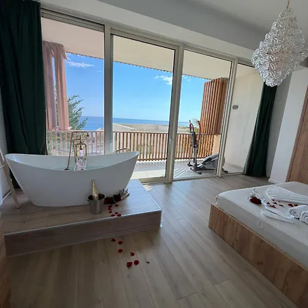 Palms Palasë